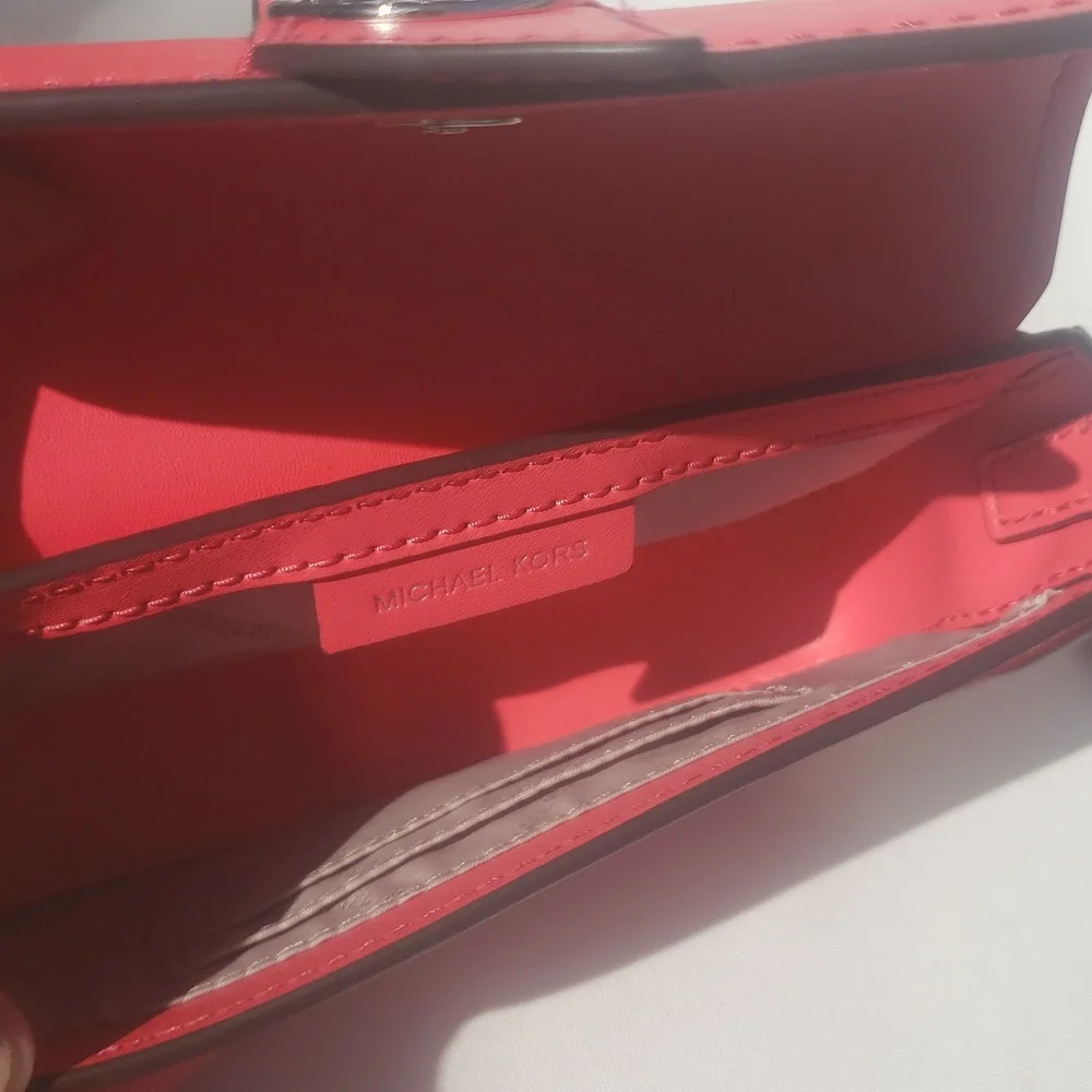 💟Michael Kors Coral Sling Bag NWT